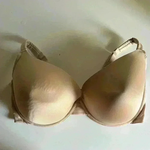 Cacique Beige 4 Hook Underwire Lightly Padded Full Coverage Smooth Bra GUC - Picture 1 of 5